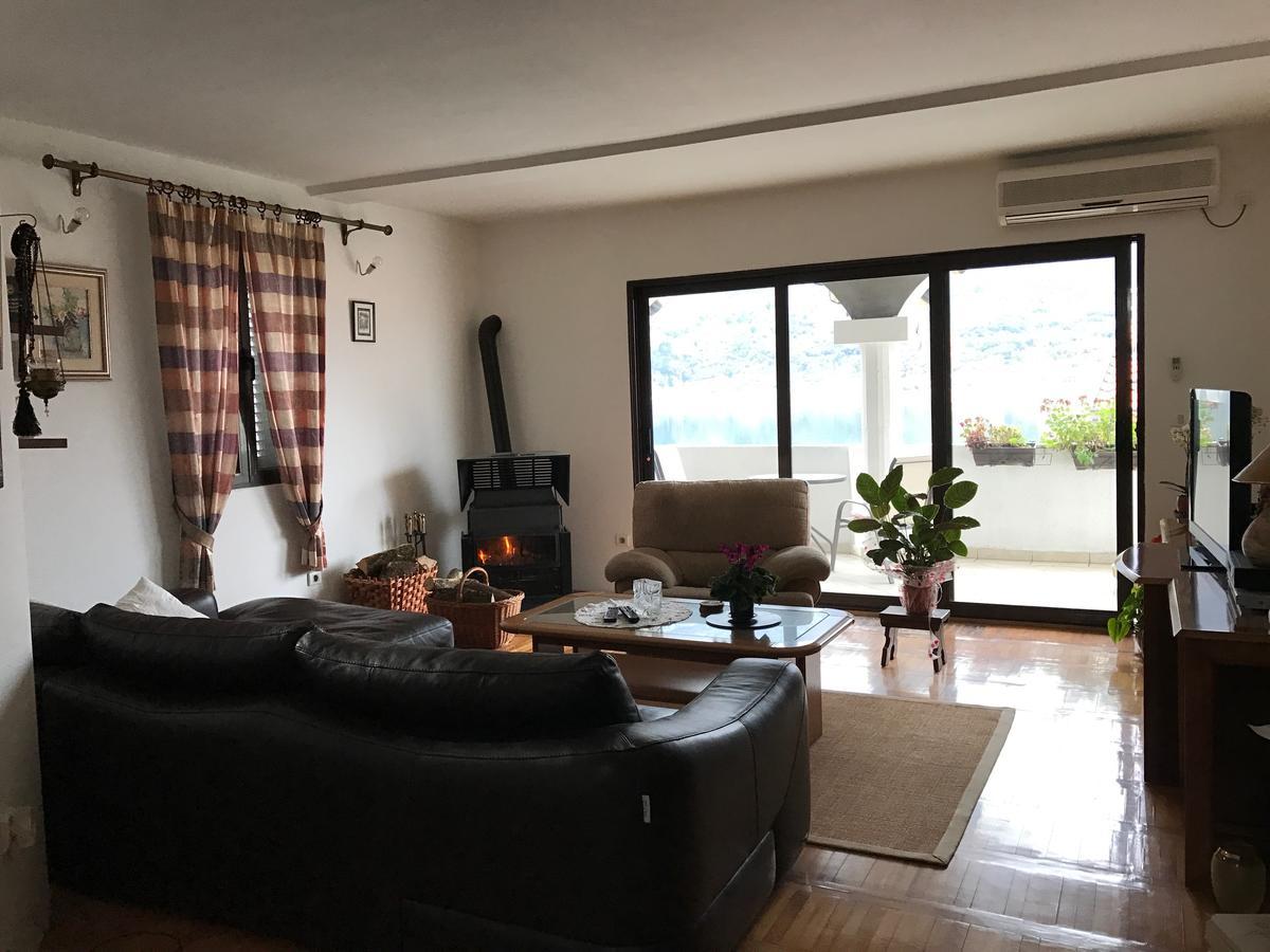 Apartment Jovana Kotor Exterior photo